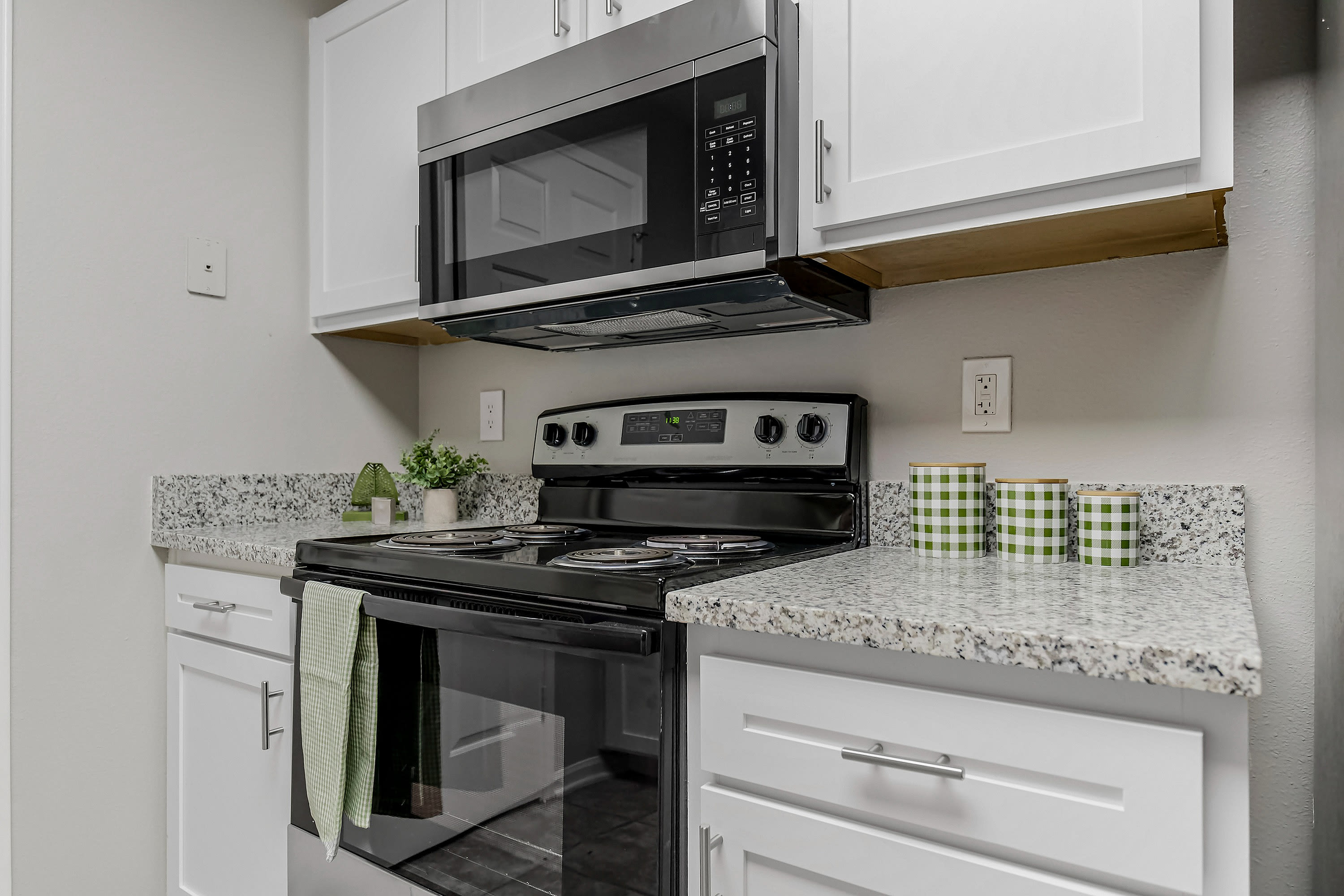Lakewood Terrace – photo 2