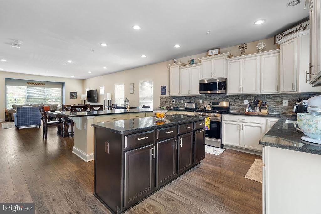 1035 EDENBERRY Way – photo 2