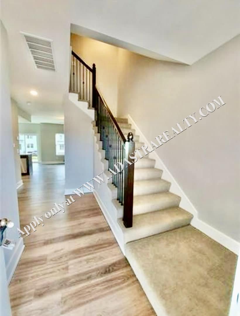 Nice 3 Bed 3 Bath Townhome in Louisburg-Available NOW!! – photo 2