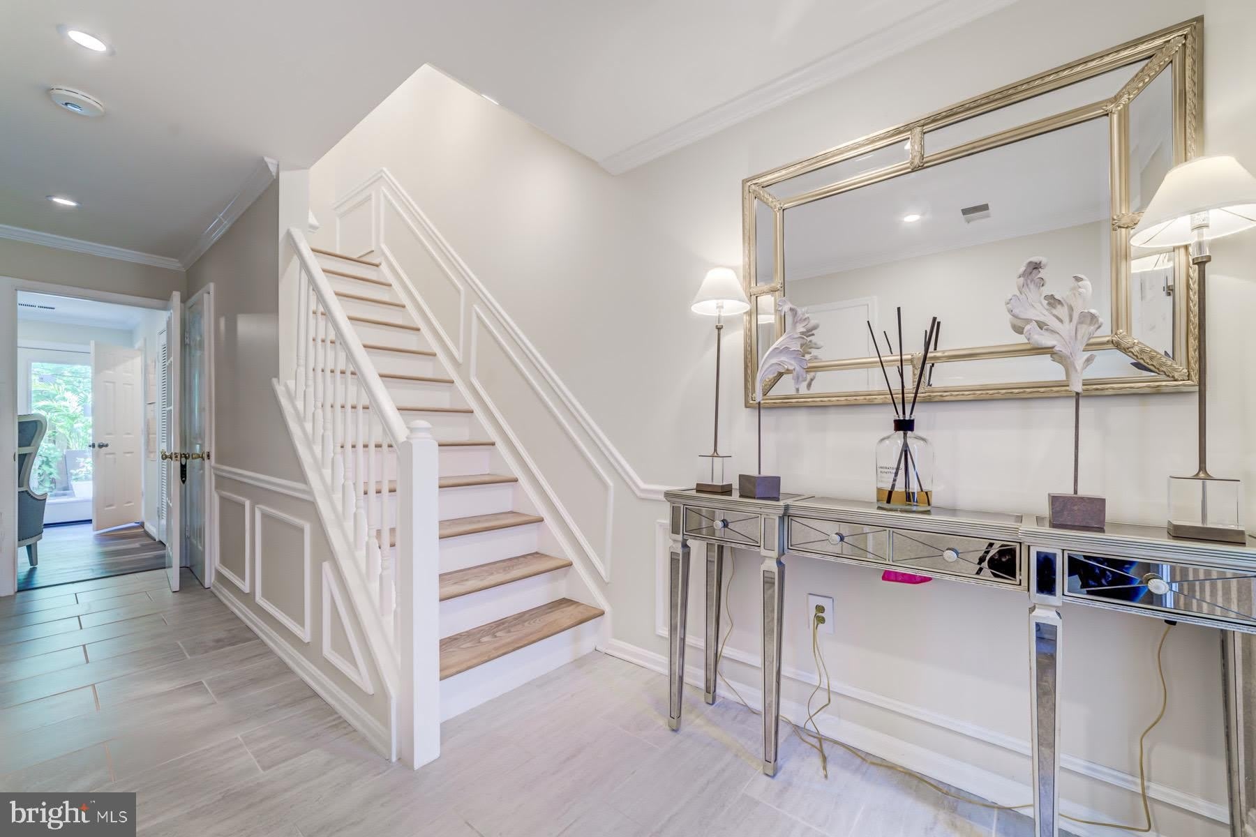 8 CARRIAGE HOUSE Circle – photo 4