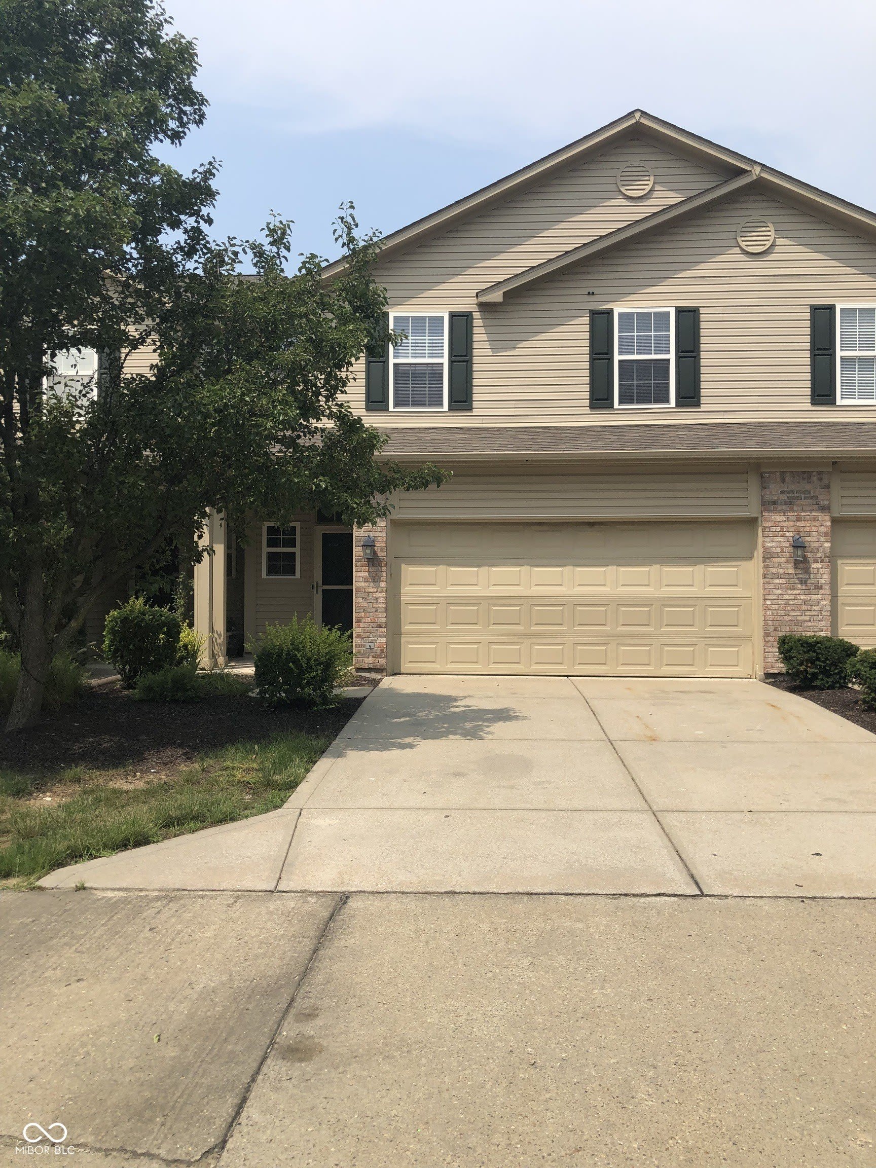 2424 Boyer Lane – photo 2