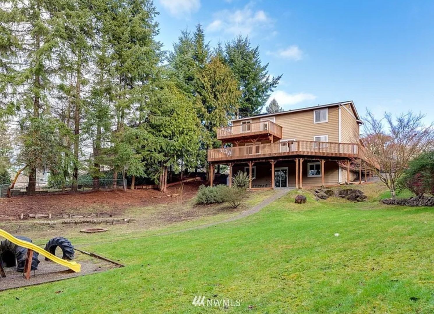 Spacious House In East Bremerton – photo 1
