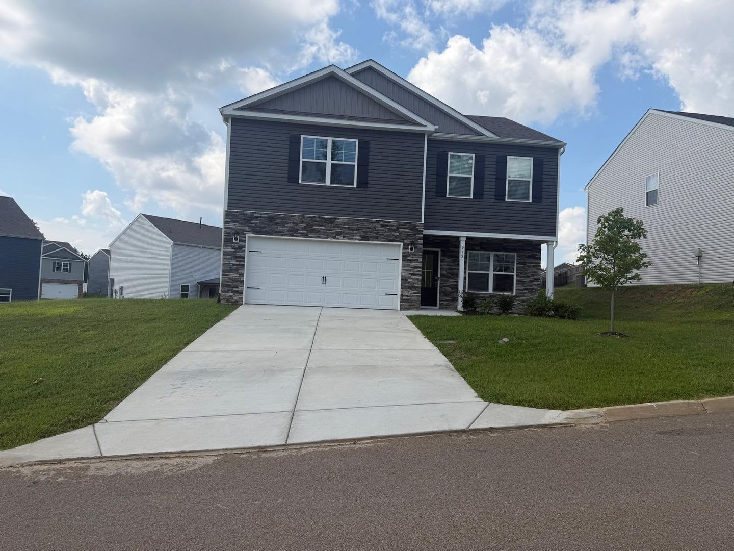 West Knoxville 37932 Beautiful 2024 Built 3 Bedroom 2 5 Bath Home – photo 1
