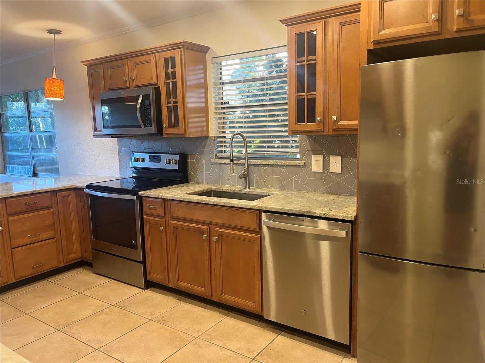 1315 E CENTRAL Boulevard – photo 4