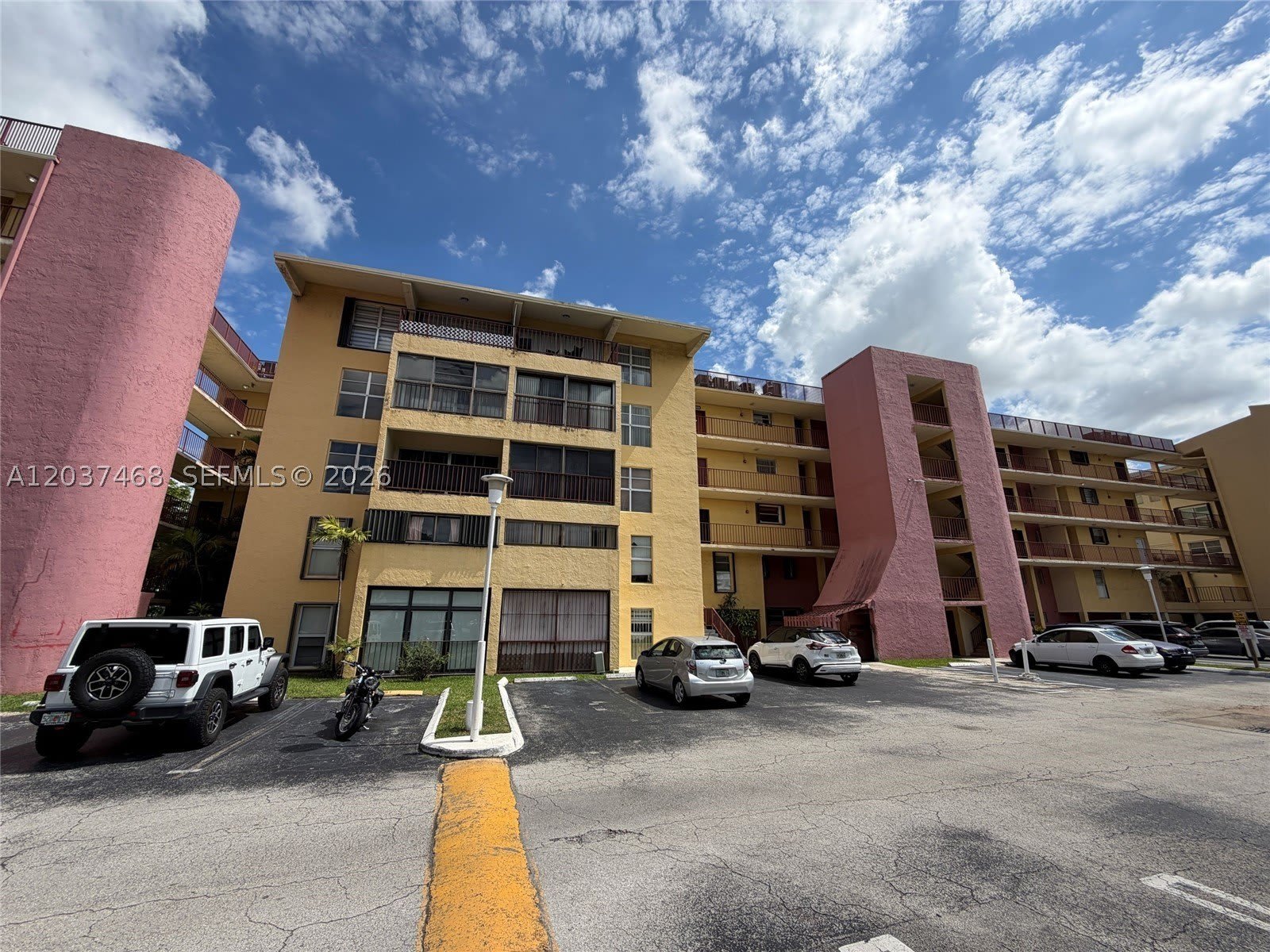 8775 Park Blvd – photo 1