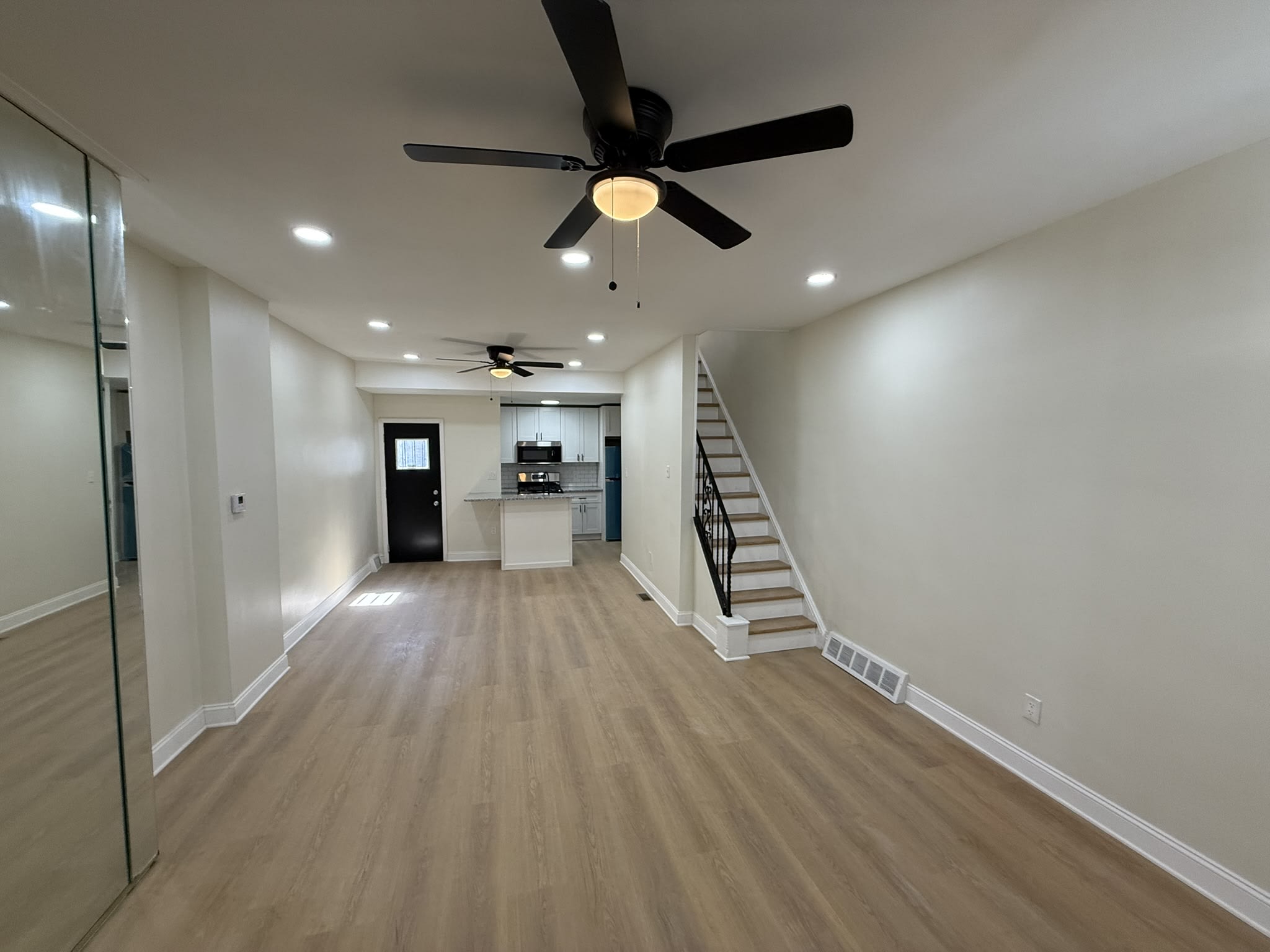 5116 Folsom St – photo 4