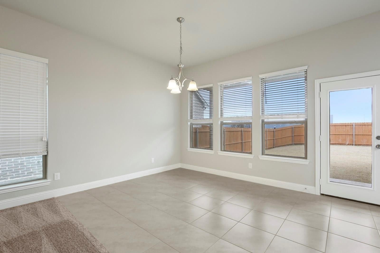 1316 Hudson Lane – photo 5