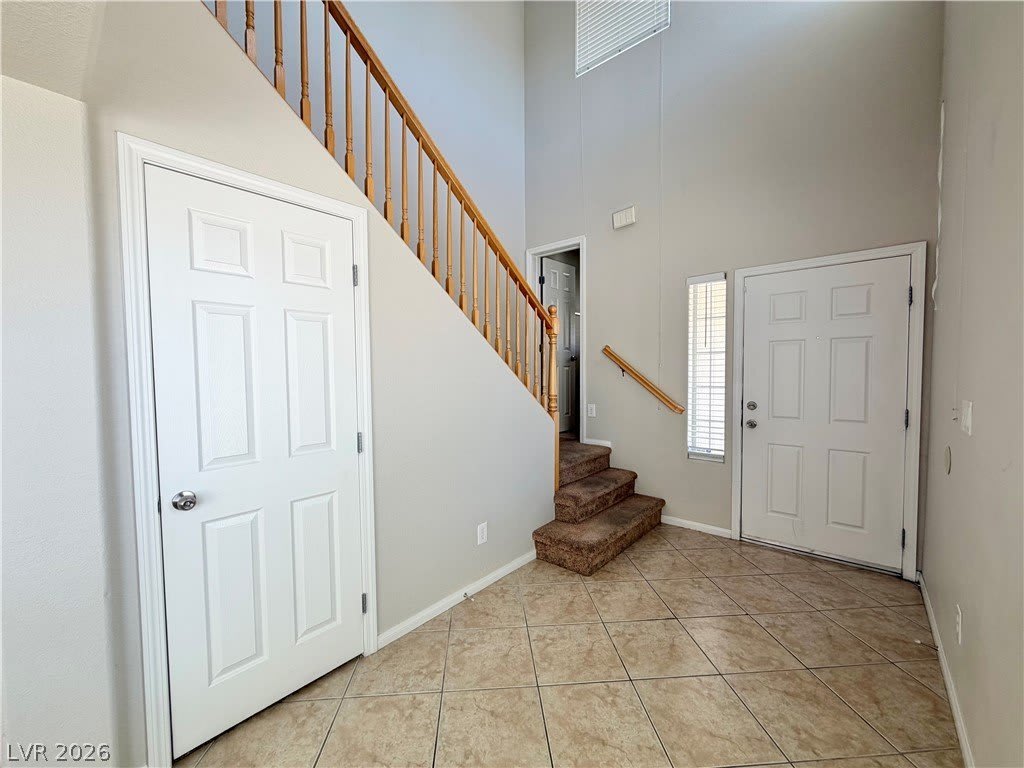 6435 Sean Creek Street – photo 2