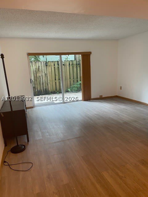 807 W Oakland Park Blvd – photo 4