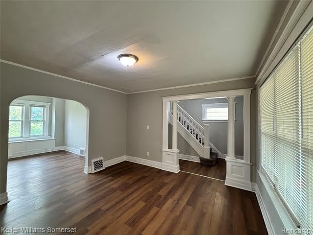 242 Ferris Street – photo 2