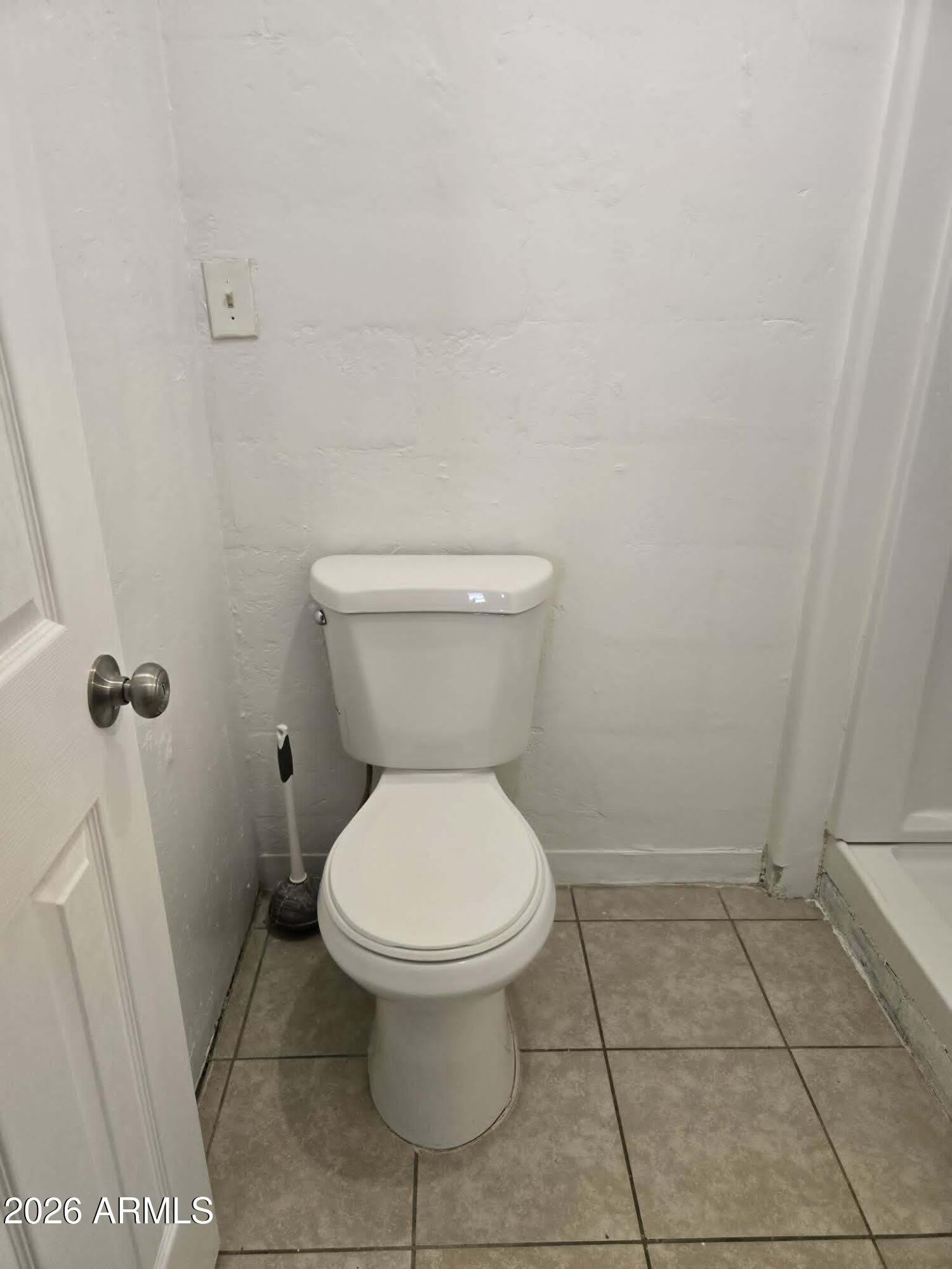 909 N KADOTA Avenue – photo 5