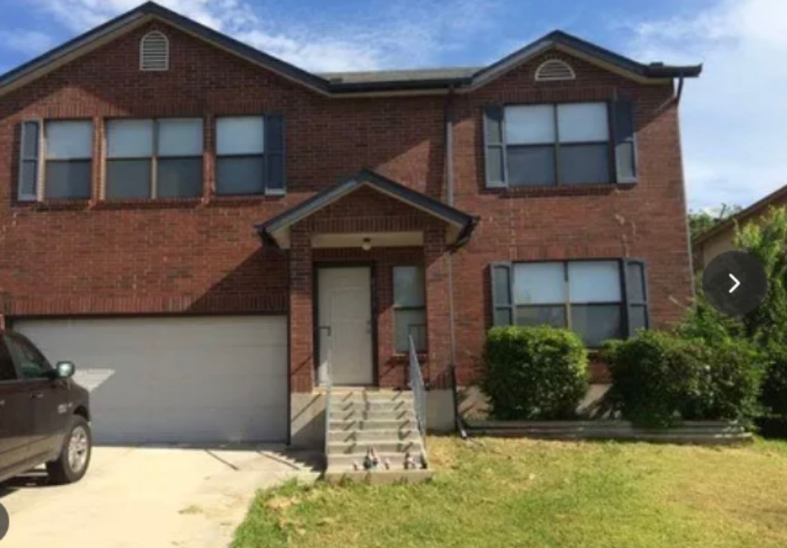 Welcome home to 8115 Grimchester! – photo 2