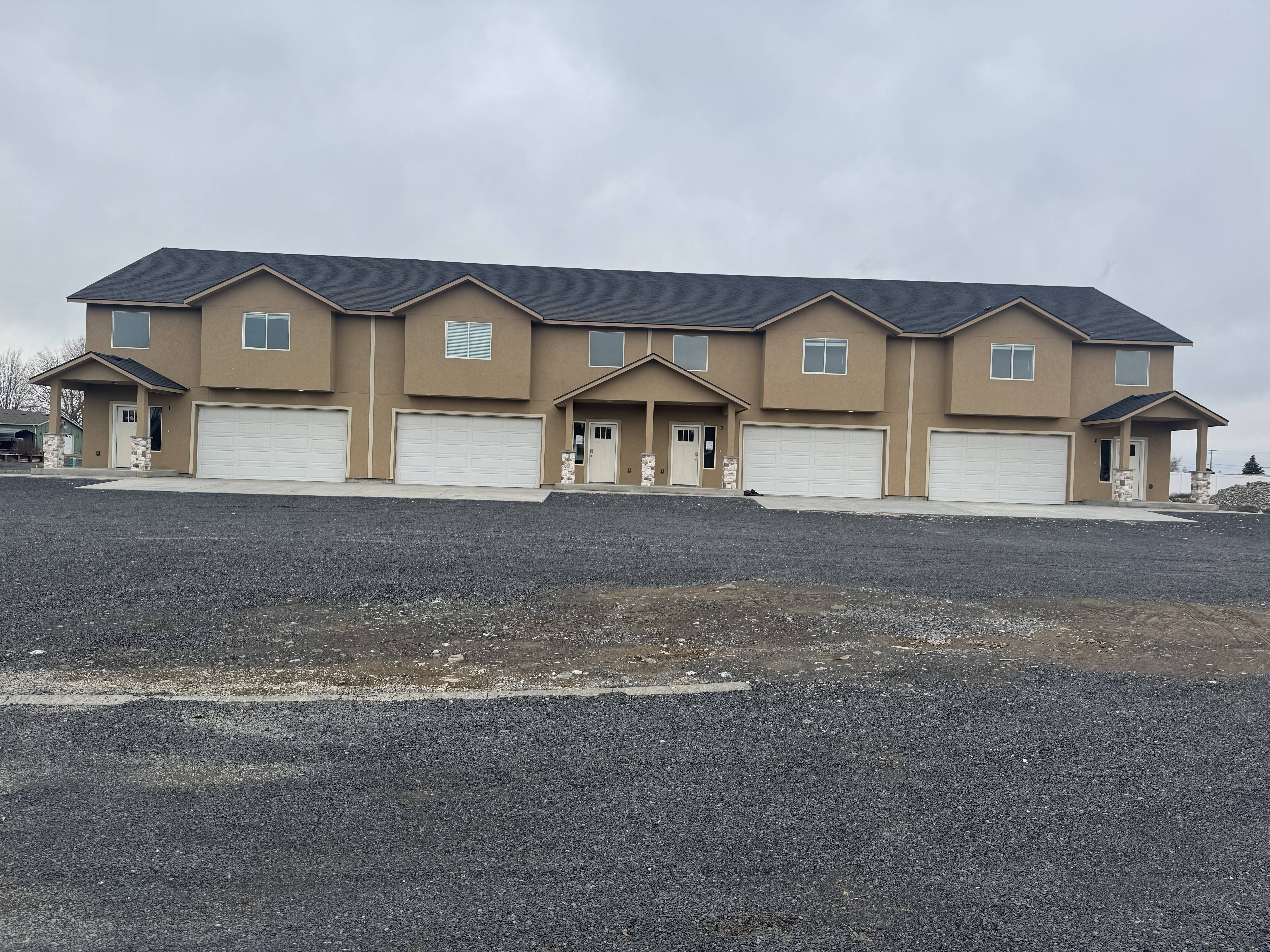 7622 Mcdougal Avenue Northeast – photo 1
