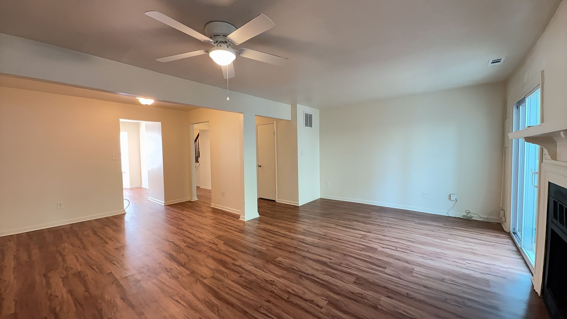 Beautiful 3 Bedroom Home In Virginia Beach With Updated Kitchen – photo 4