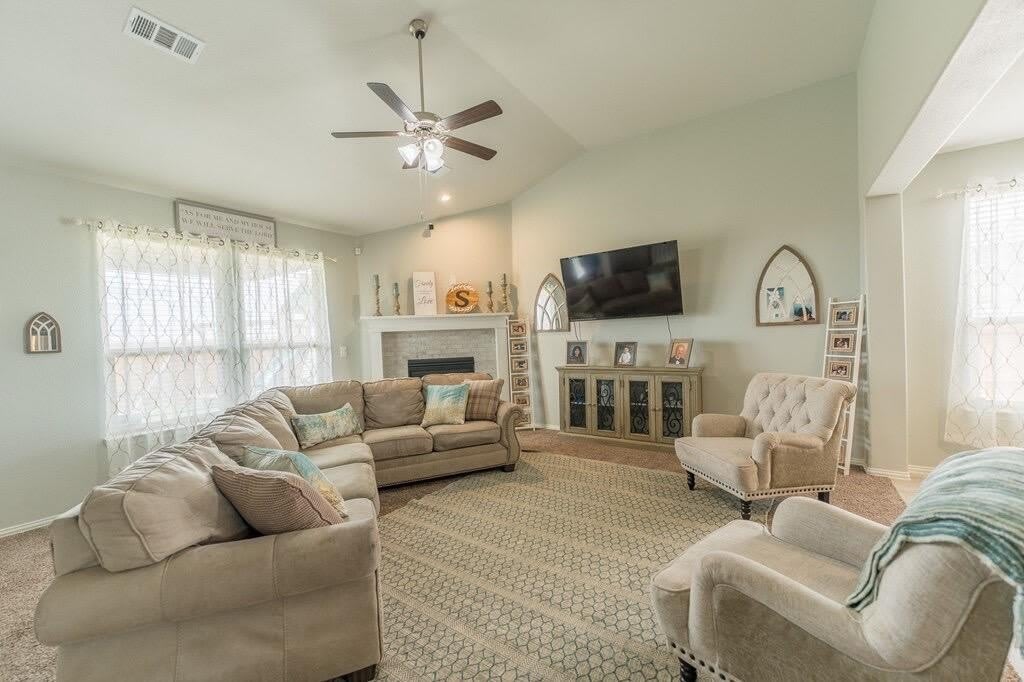 6825 Jamestown St – photo 2