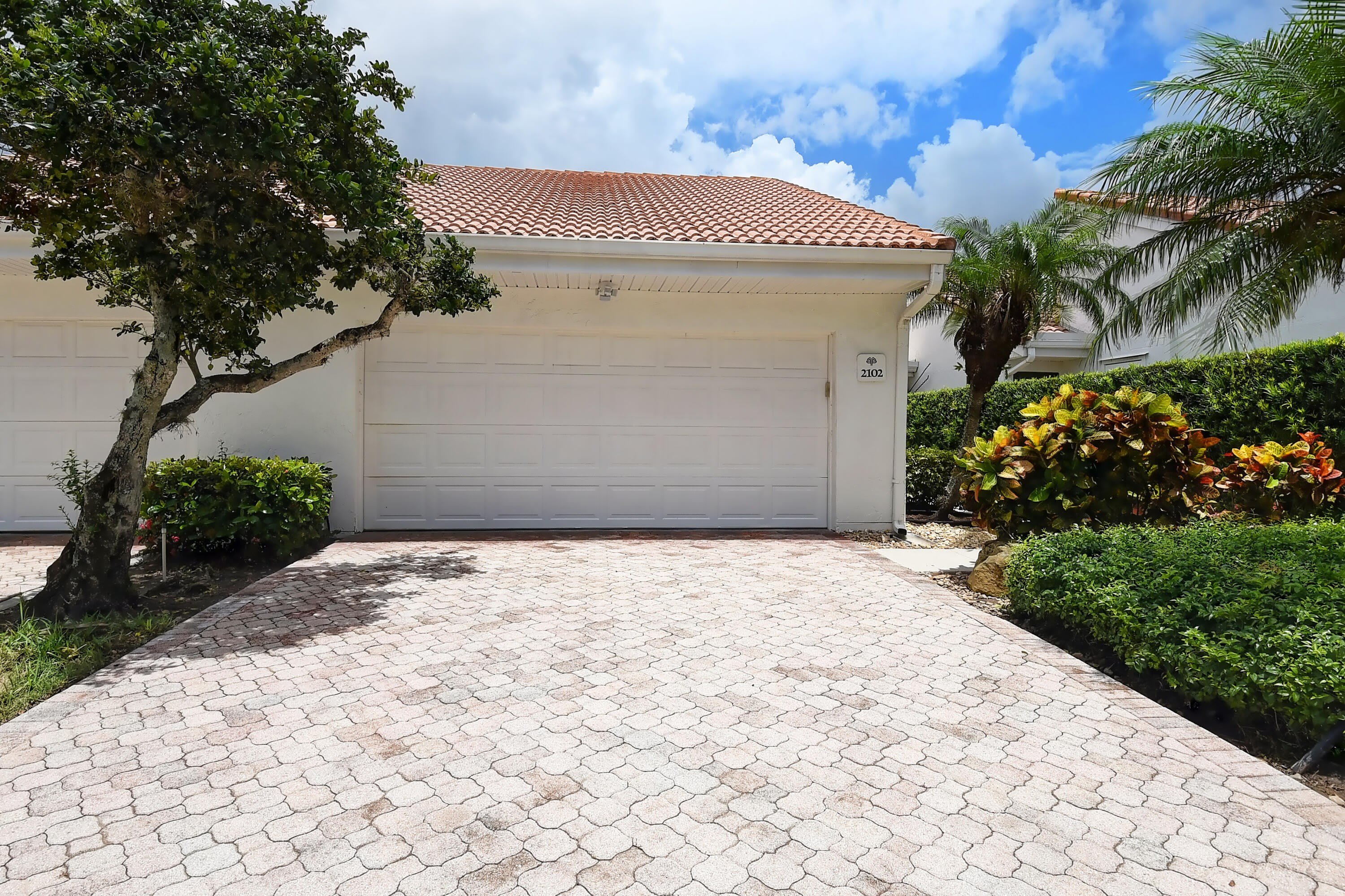 19550 Sawgrass Drive – photo 2
