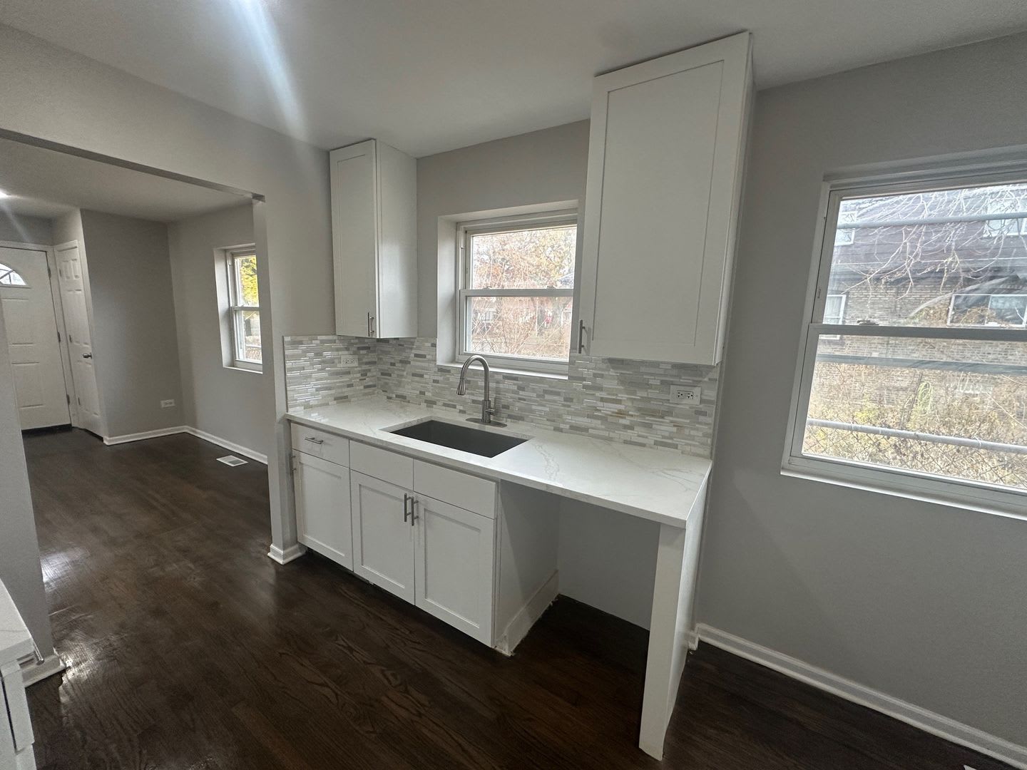 Mobility Area 4 Bedrooms And 2 Full Baths – photo 4