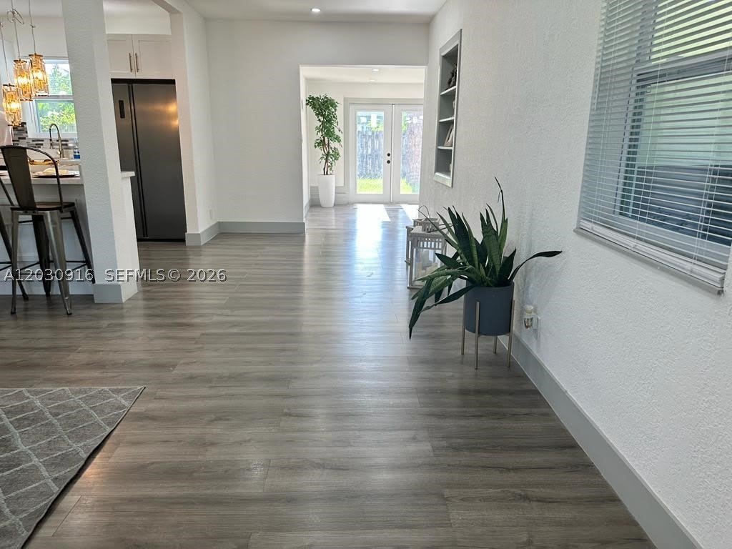 1029 SW 1st Ave – photo 3