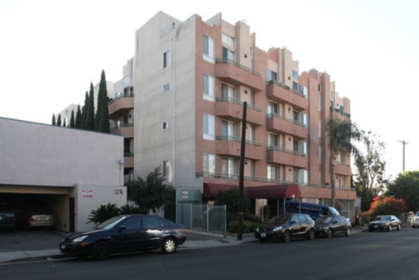 1210 N Las Palmas Ave – photo 1