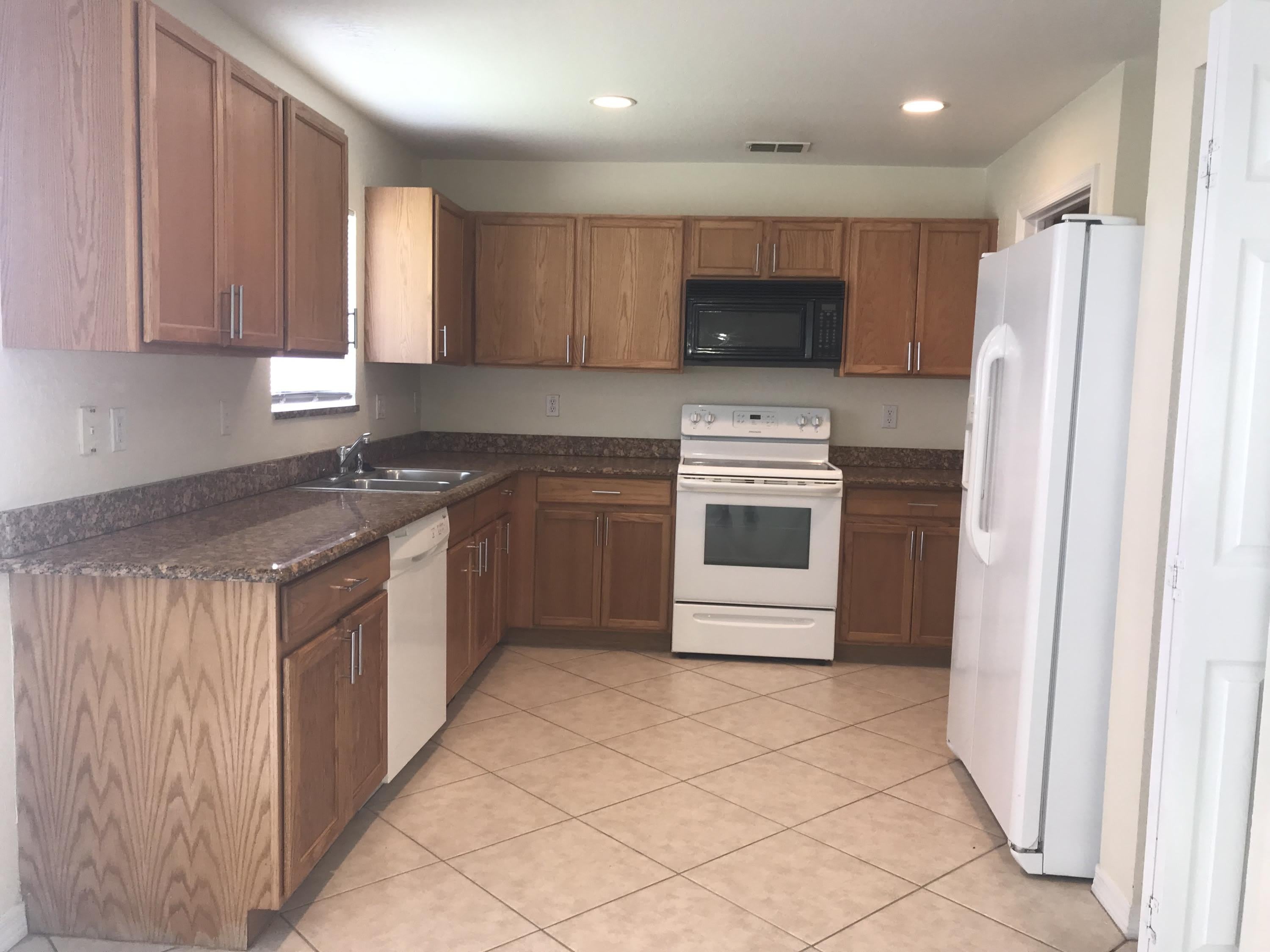 2098 SW Newport Isles Boulevard – photo 2