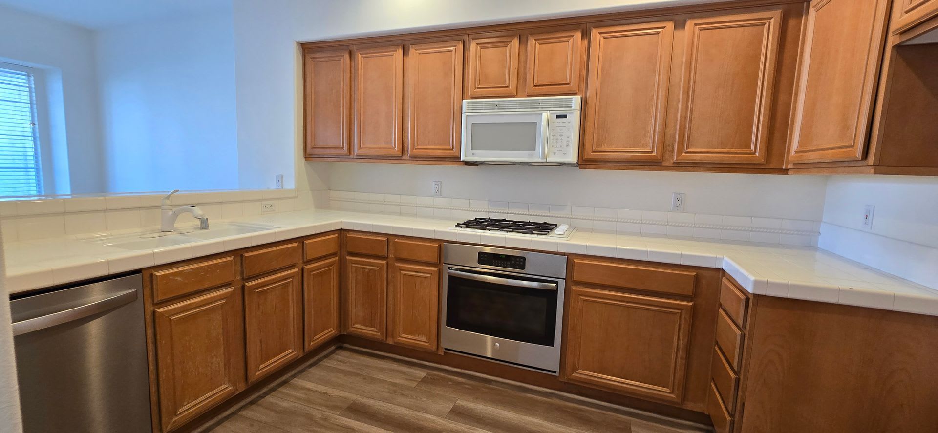 Palm Colony Camarillo Condo – photo 4