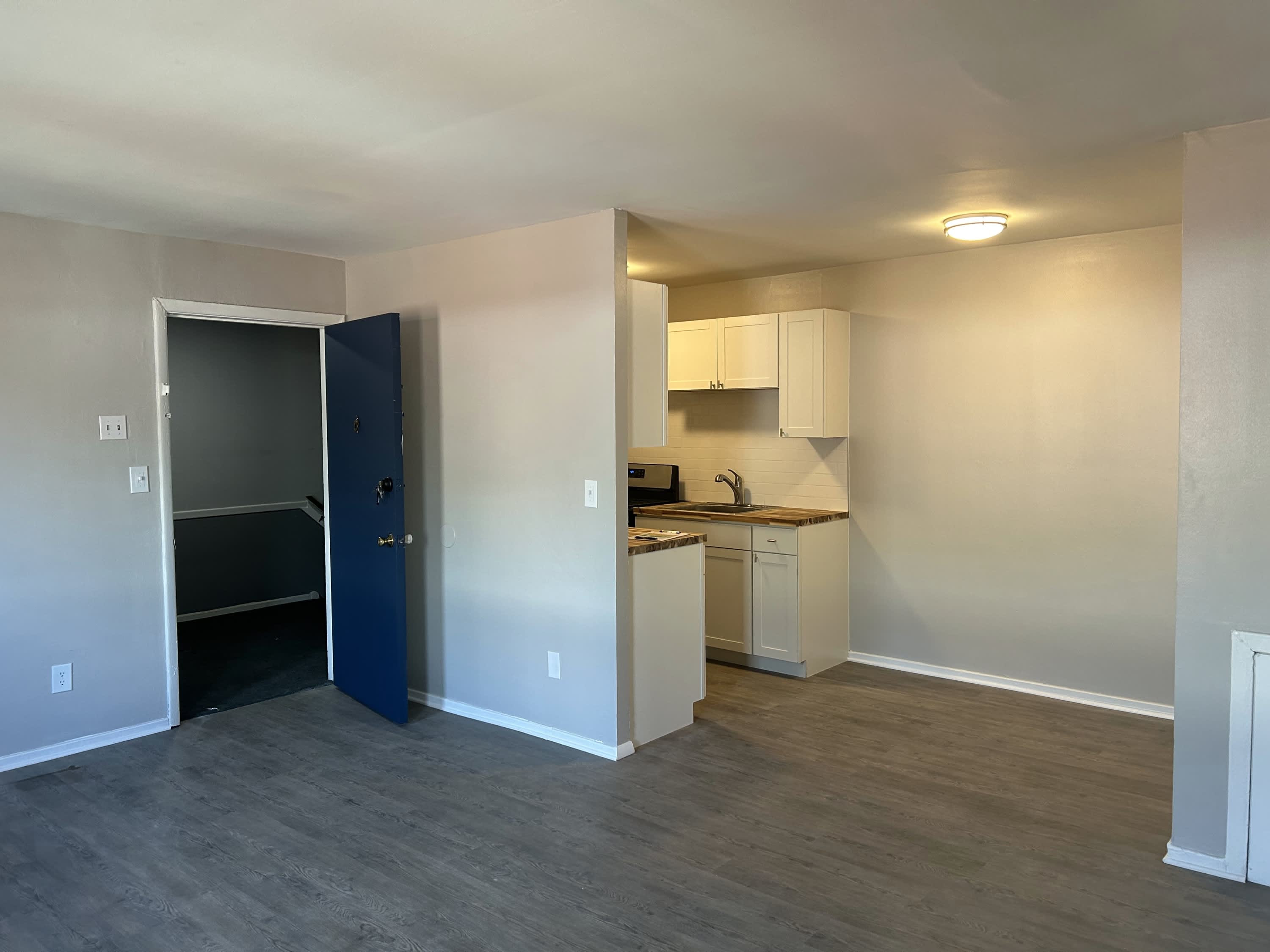 5267 E. 126ths Street, 67-102 – photo 3