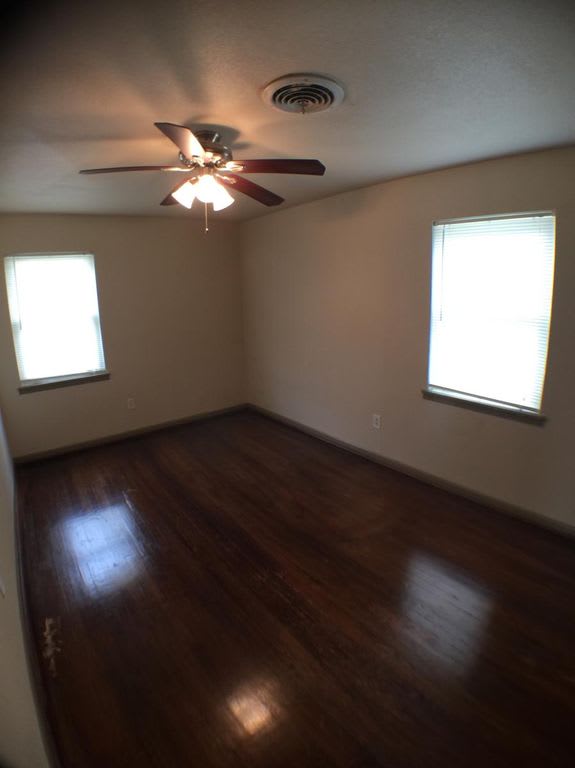 724 W Avenue E – photo 5