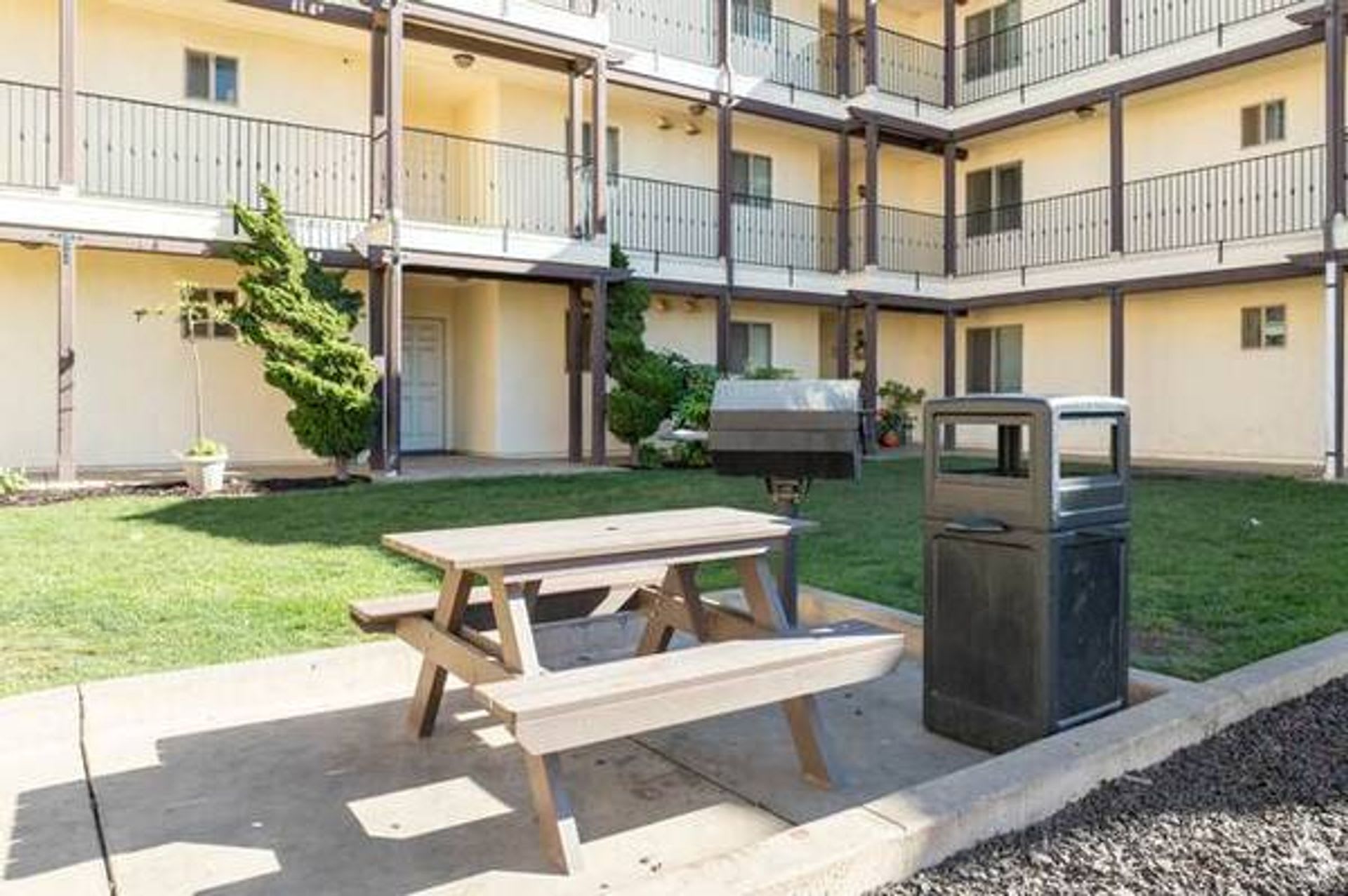 Guadalupe Townhome Available Now – photo 5