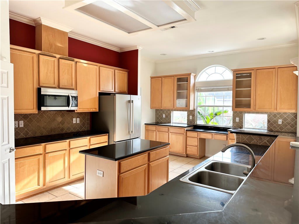 7613 Bayonne Drive – photo 4