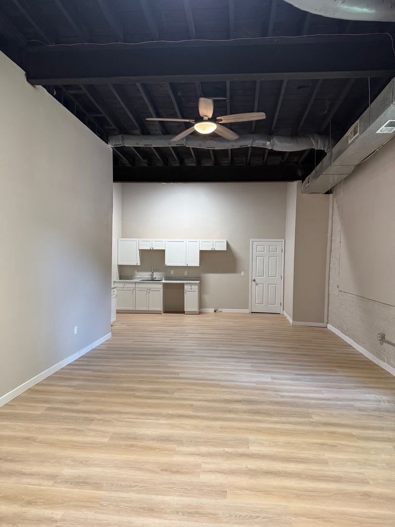 2 bed/1 bath Apartments Pittsburgh, PA 15226 – photo 4