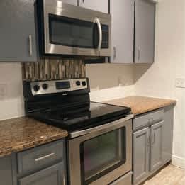 913 Maydell Ct – photo 4