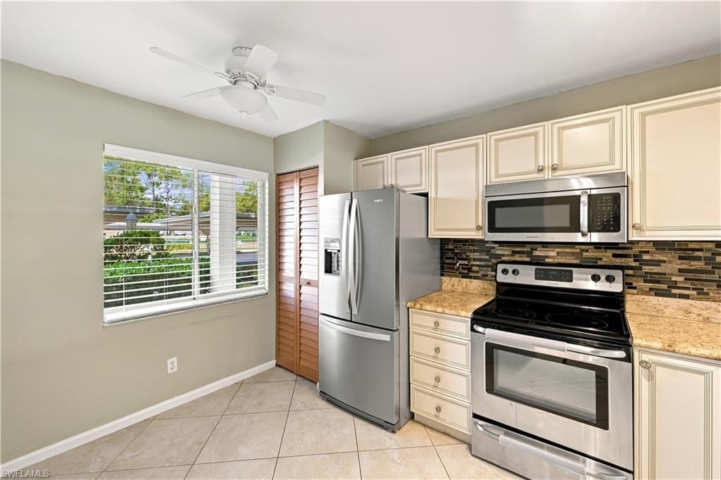 5980 Amherst Dr – photo 3