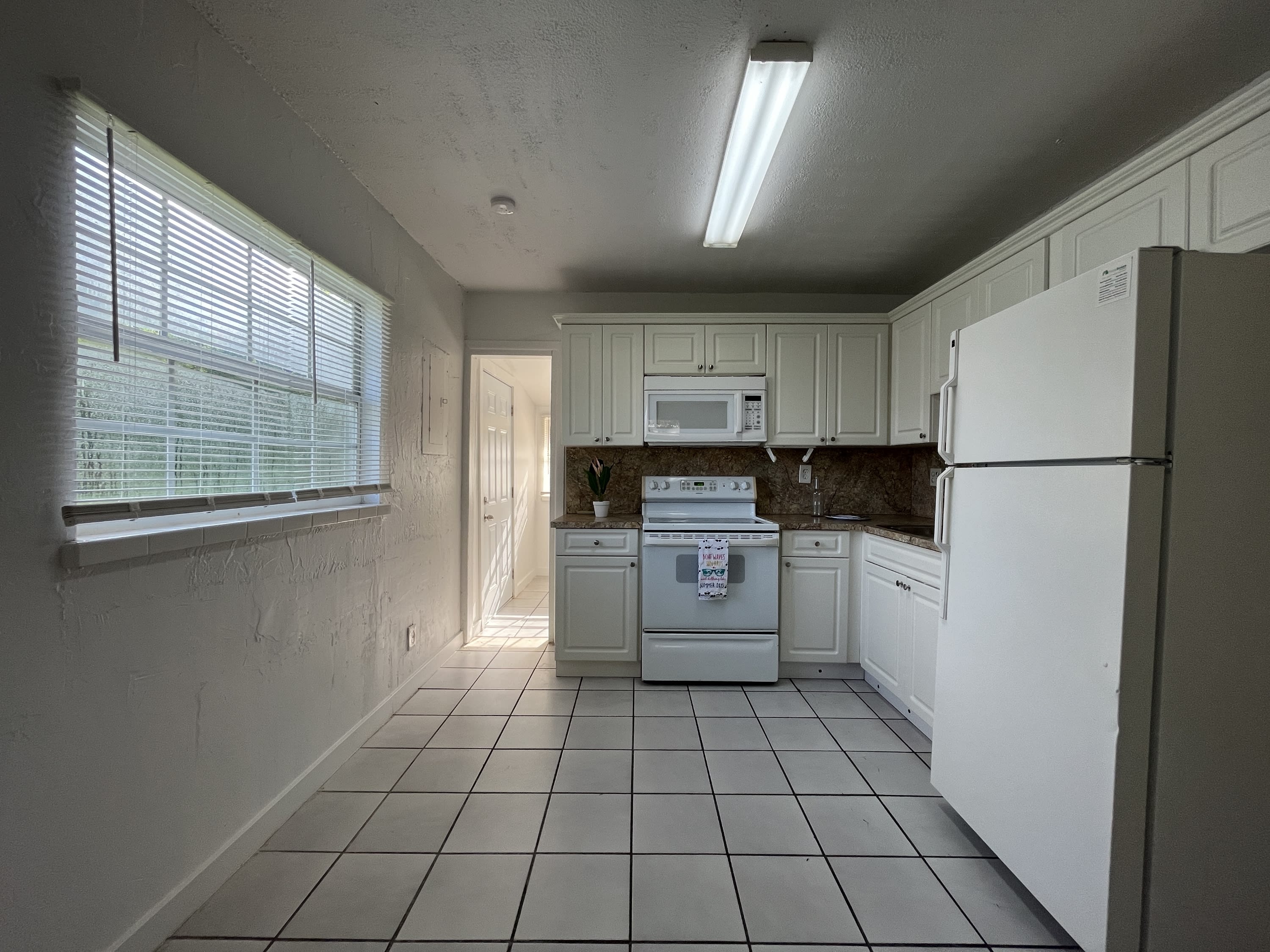1354 SW 26th Ave – photo 4