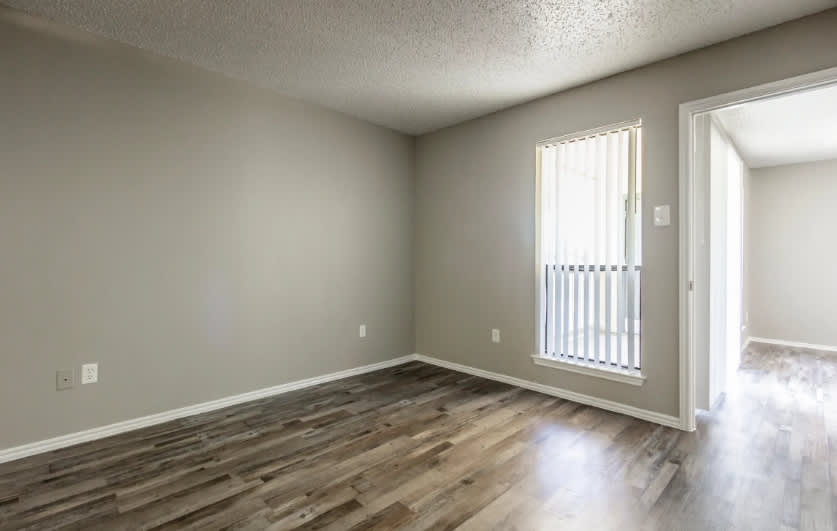 Creekwood Apartments – photo 5