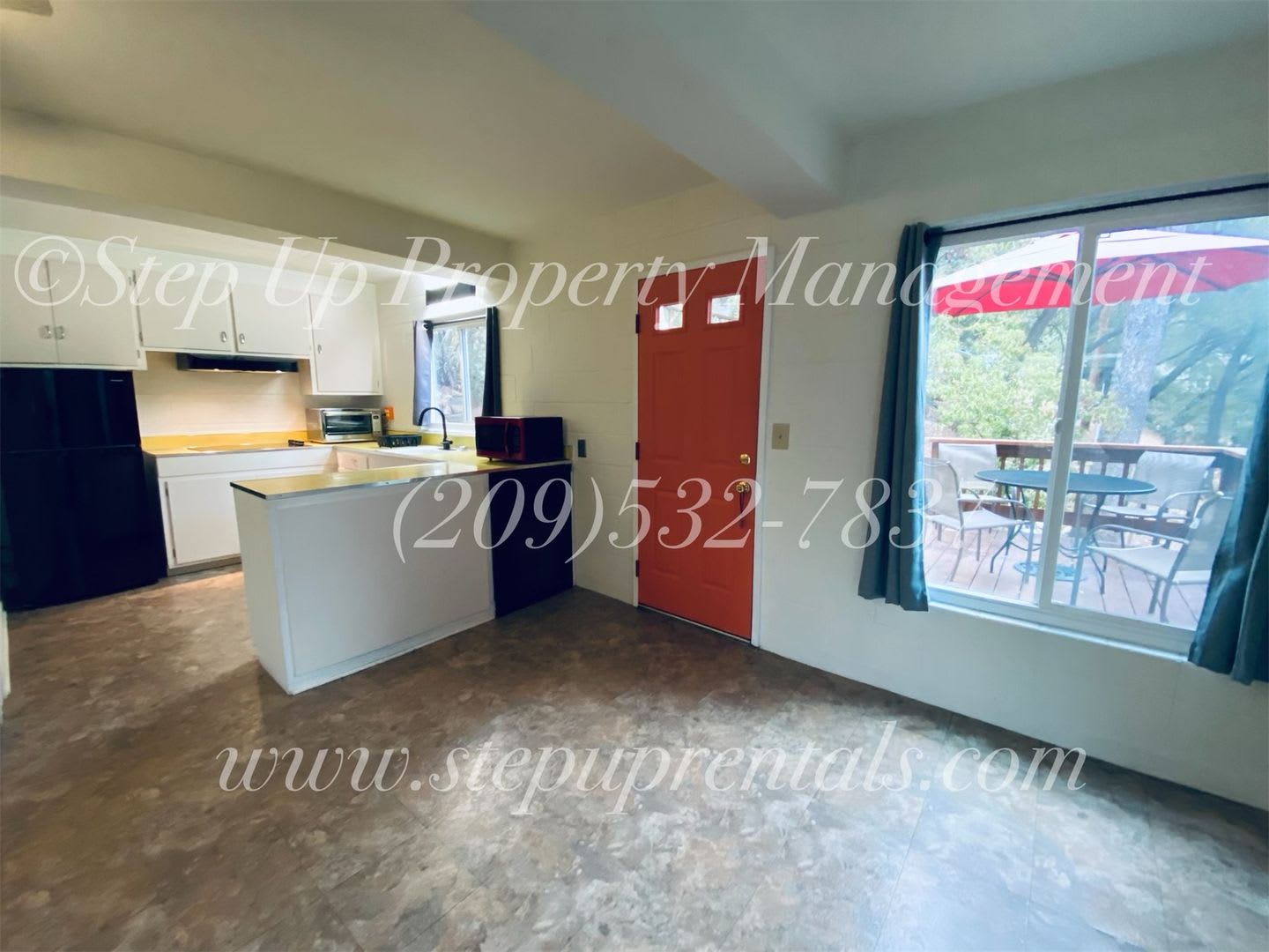 Private and Spacious Studio Near Downtown Sonora – photo 3