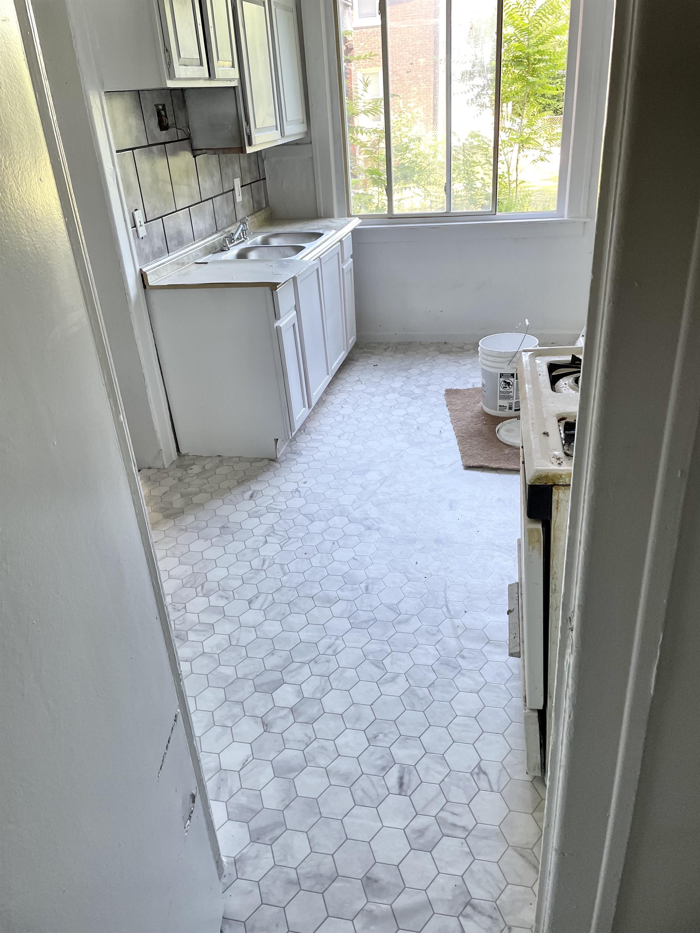 3049 Montclair Street – photo 4