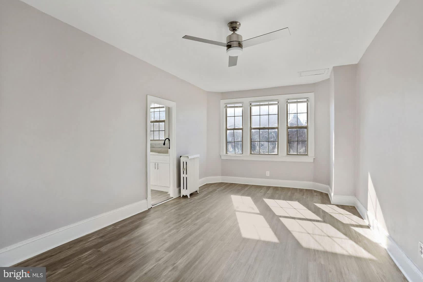 1441 Harvard – photo 3