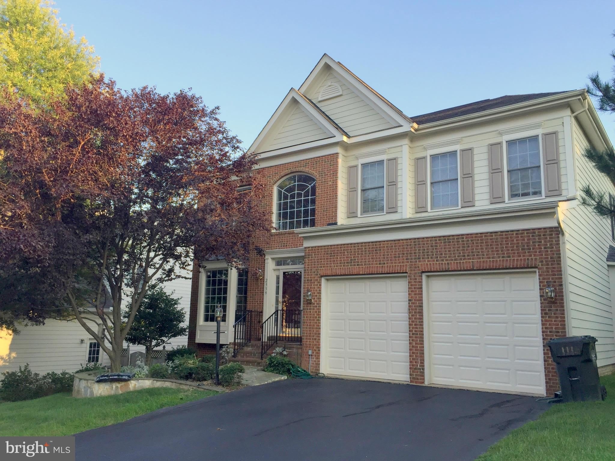 2339 Sandburg Street – photo 1