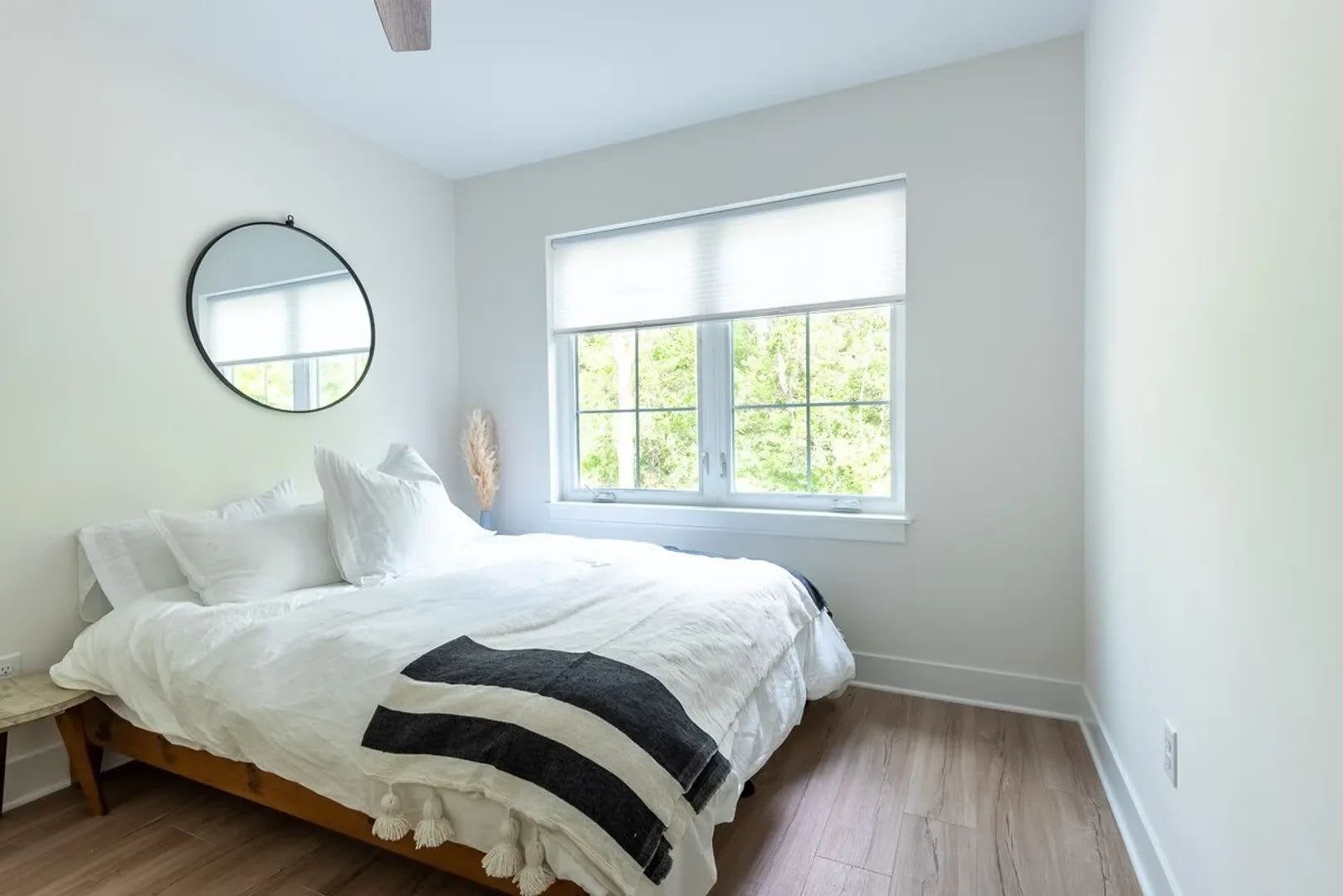 Fontana Contemporary Furnished Townhome Available for Monthly & Mid-Term Rentals – photo 5