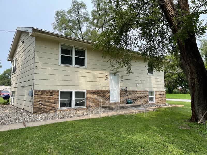 802 SE 10th – photo 1
