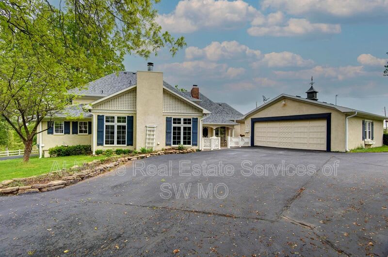4810 E. Farm Road 132 – photo 2