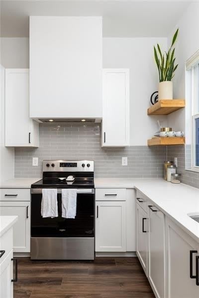 1261 Wright Lane SE – photo 5
