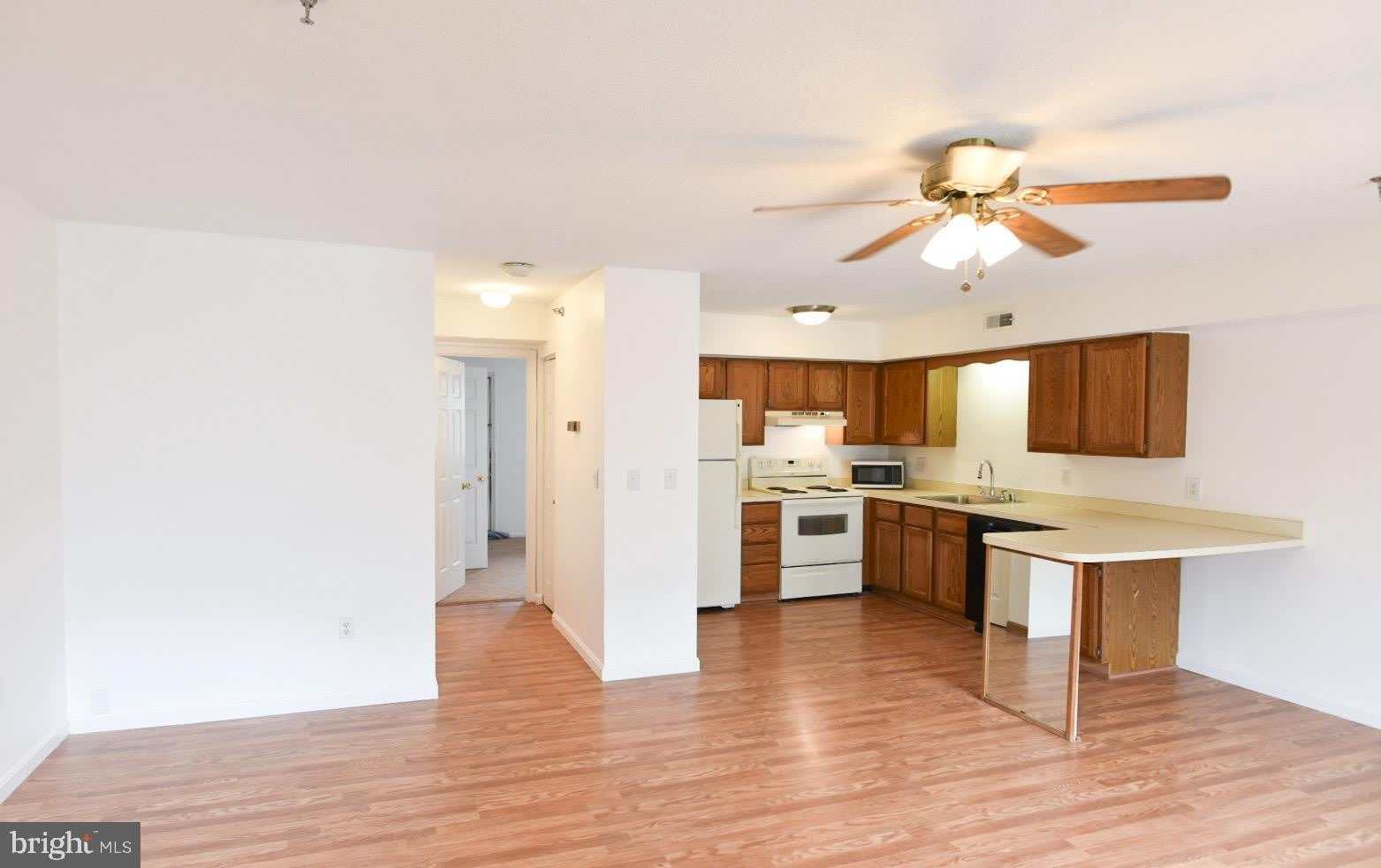 14300 JARVIS Avenue – photo 1