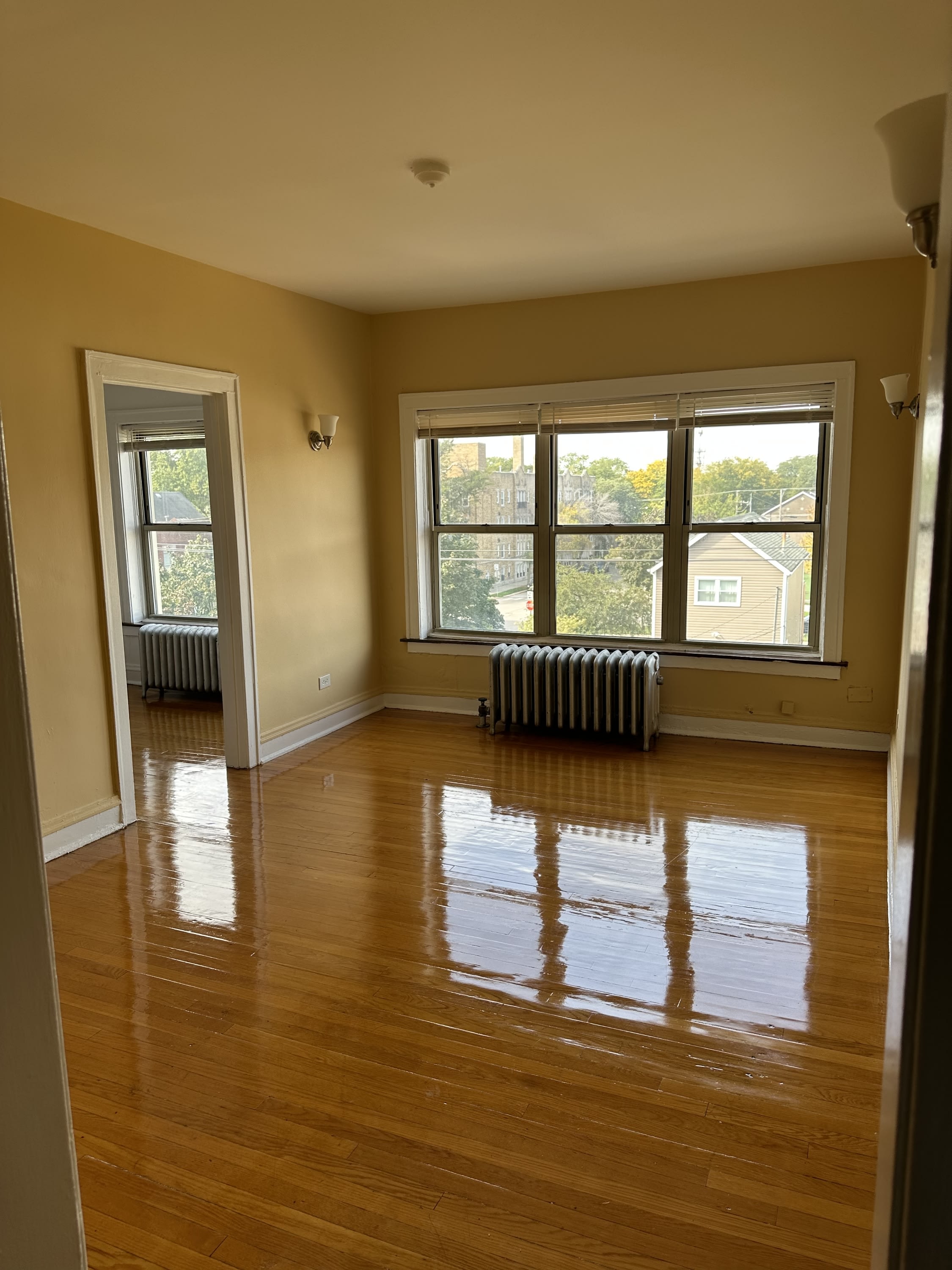 6859 S. Crandon Avenue, Unit 2 – photo 4