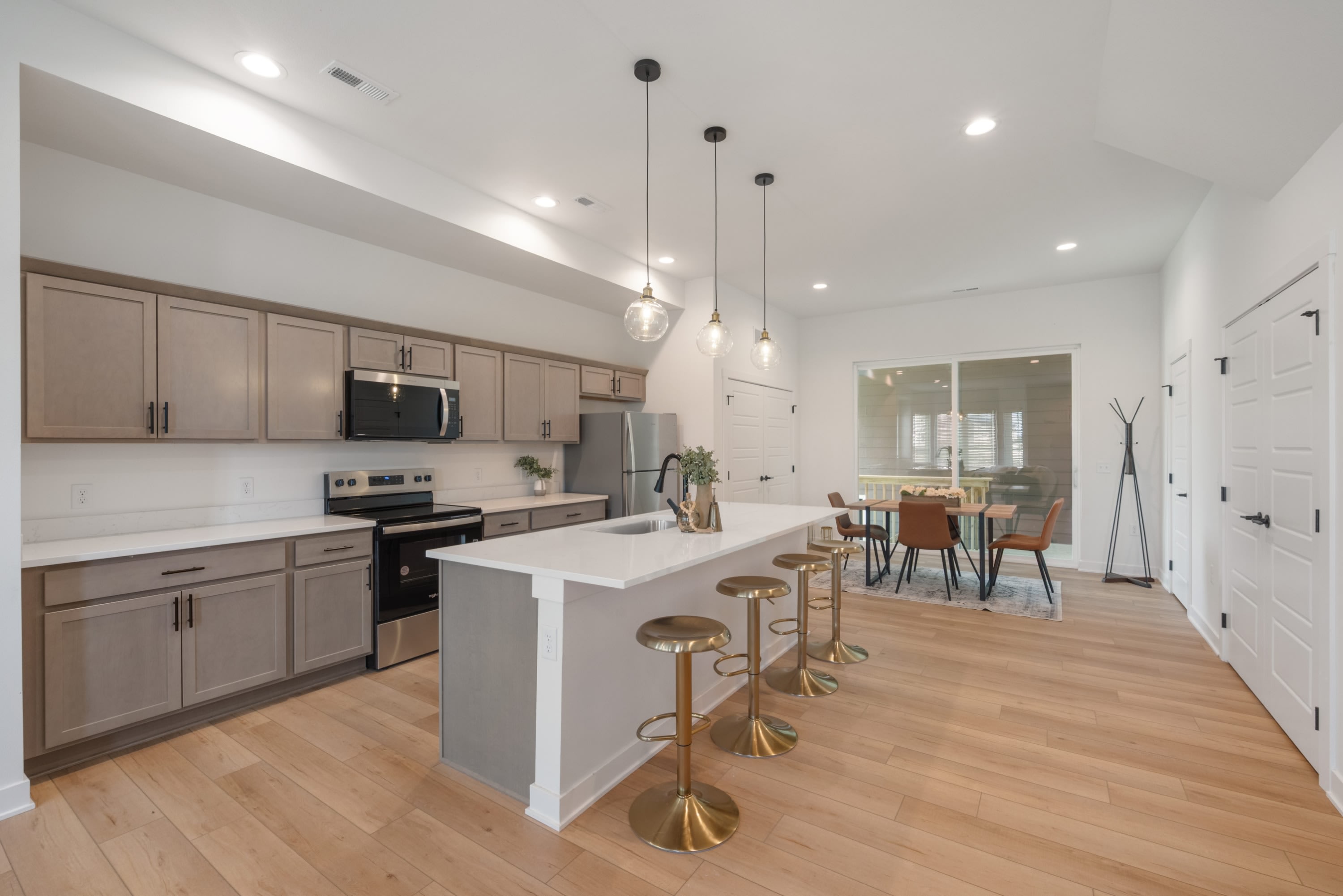 1121 Southwest 11th Street – photo 3