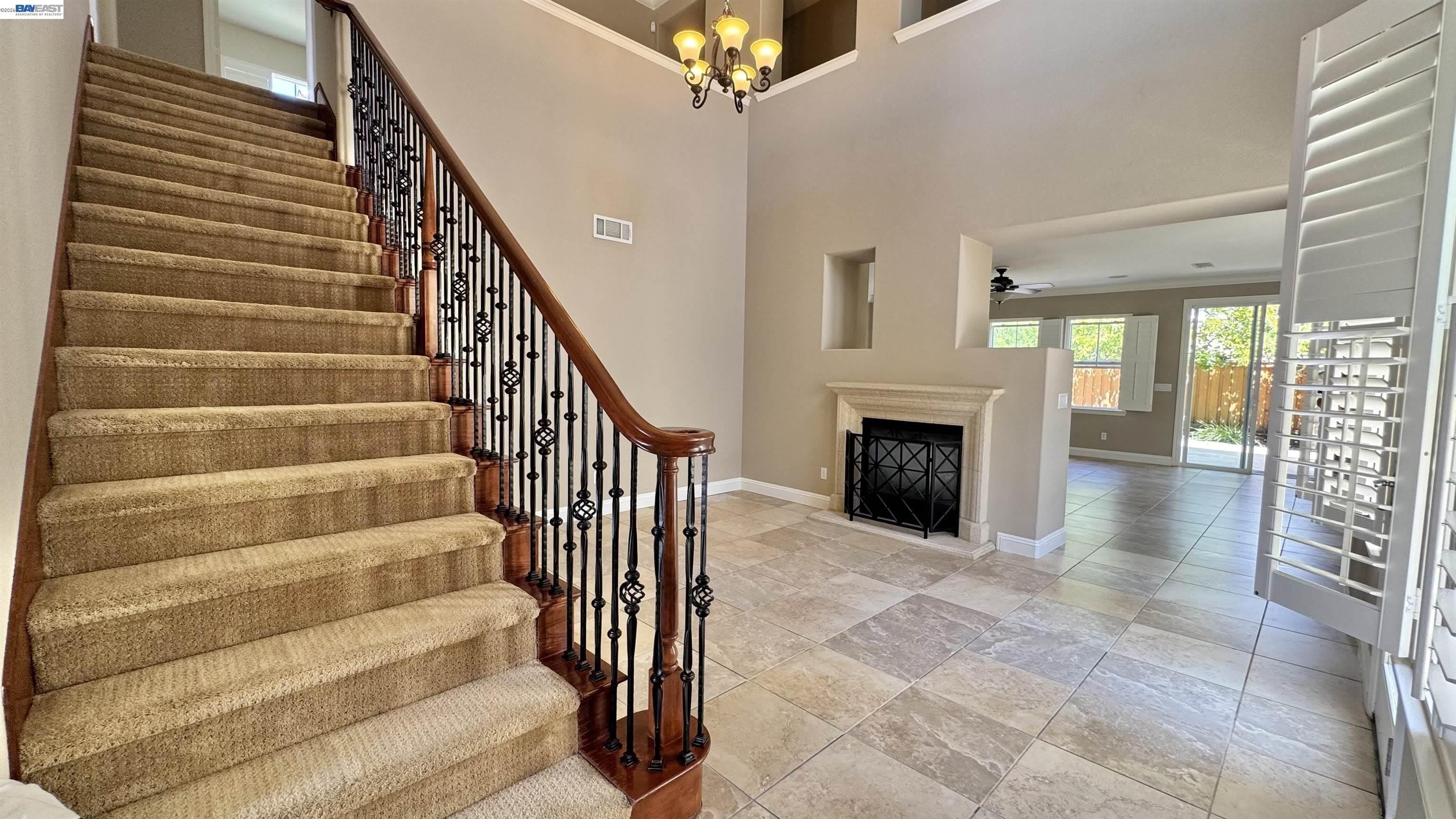 2458 Marsanne St – photo 3