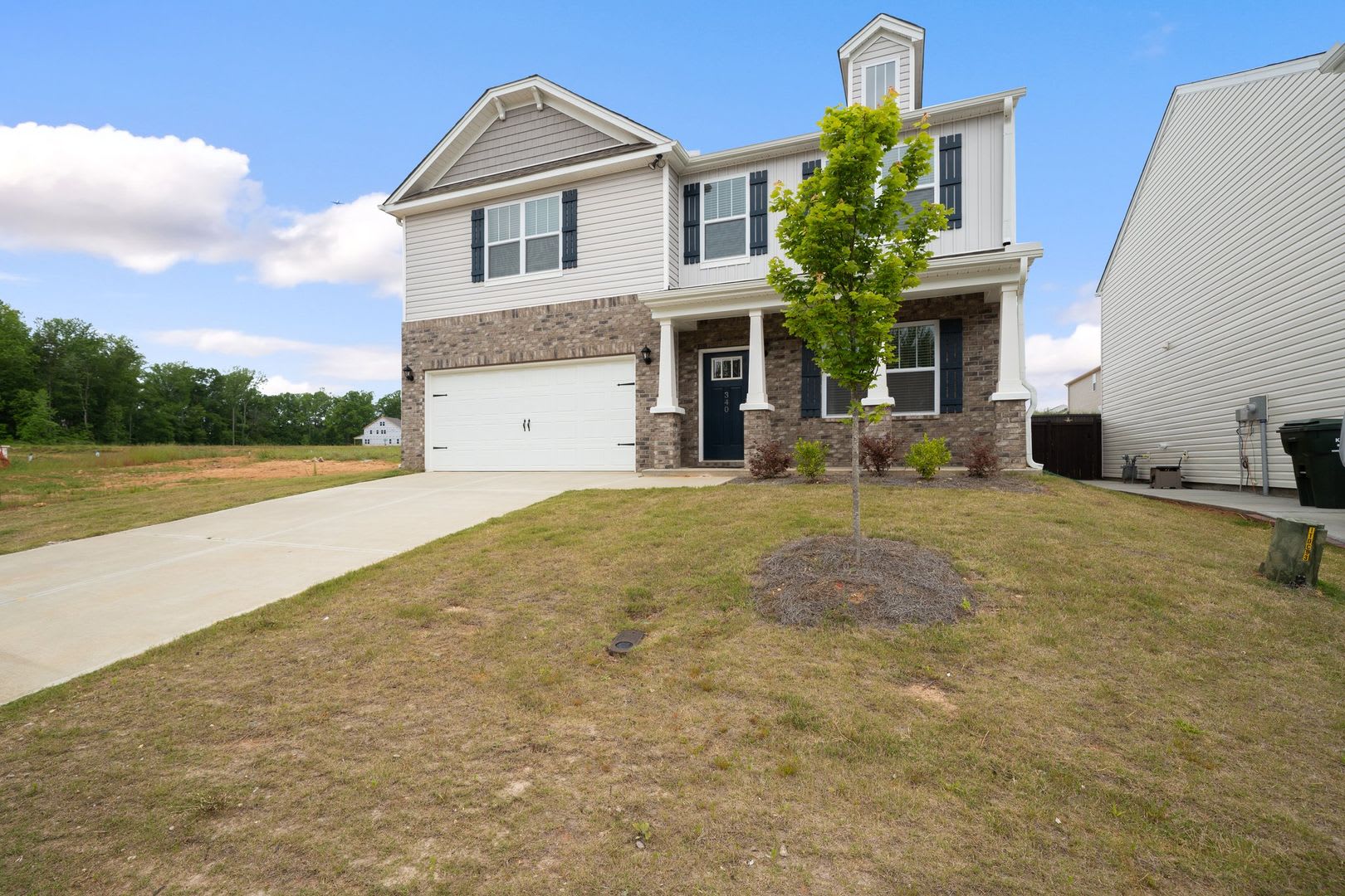 4 BD, 2.5 BA, 2 Car Garage, Home Office – photo 2