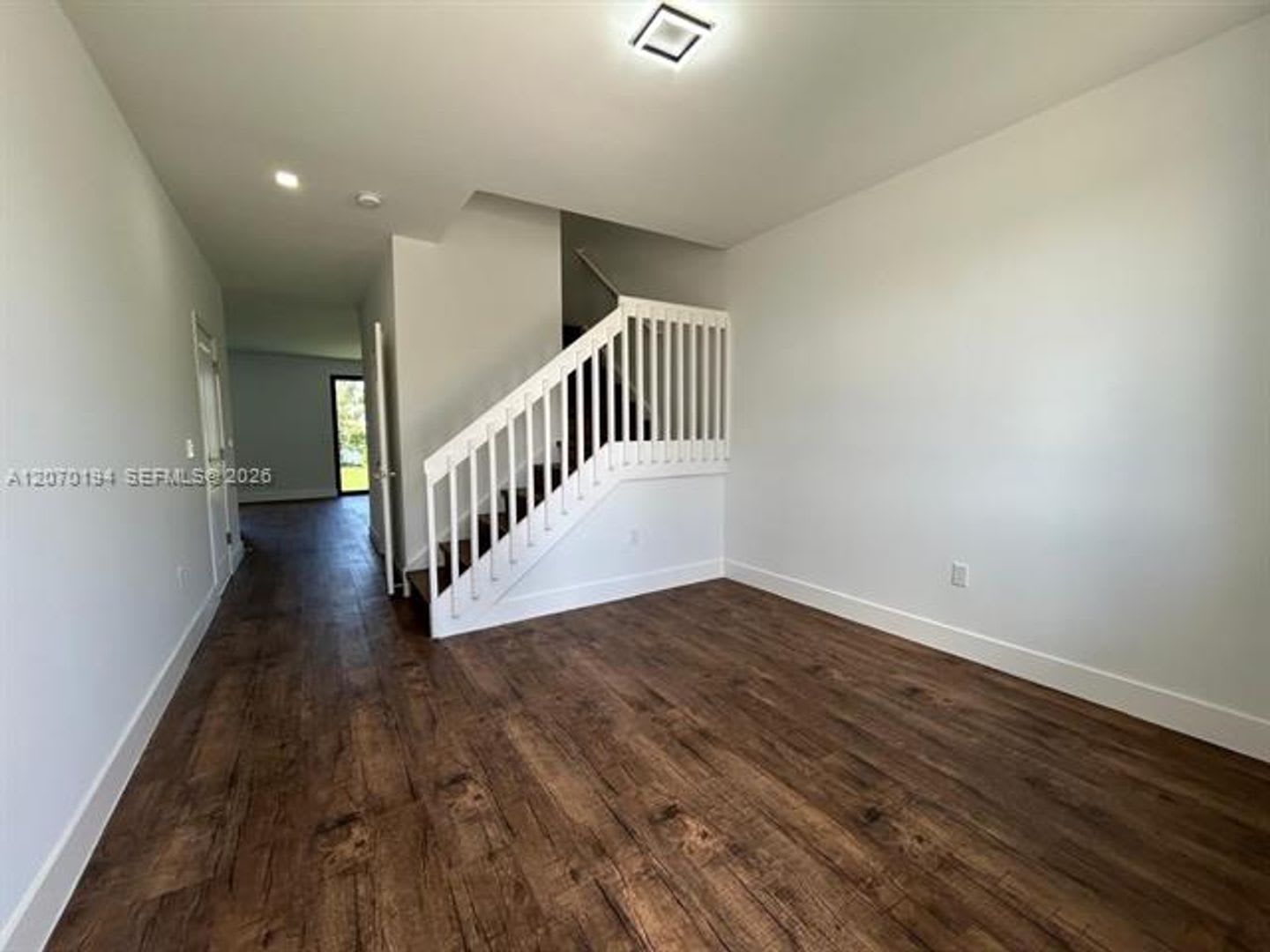 854 SW 1st St th 854, Florida City, FL 33034 – photo 4