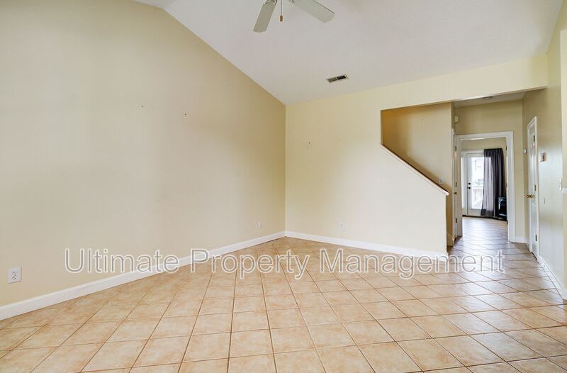 321 S. Kerr Avenue – photo 5