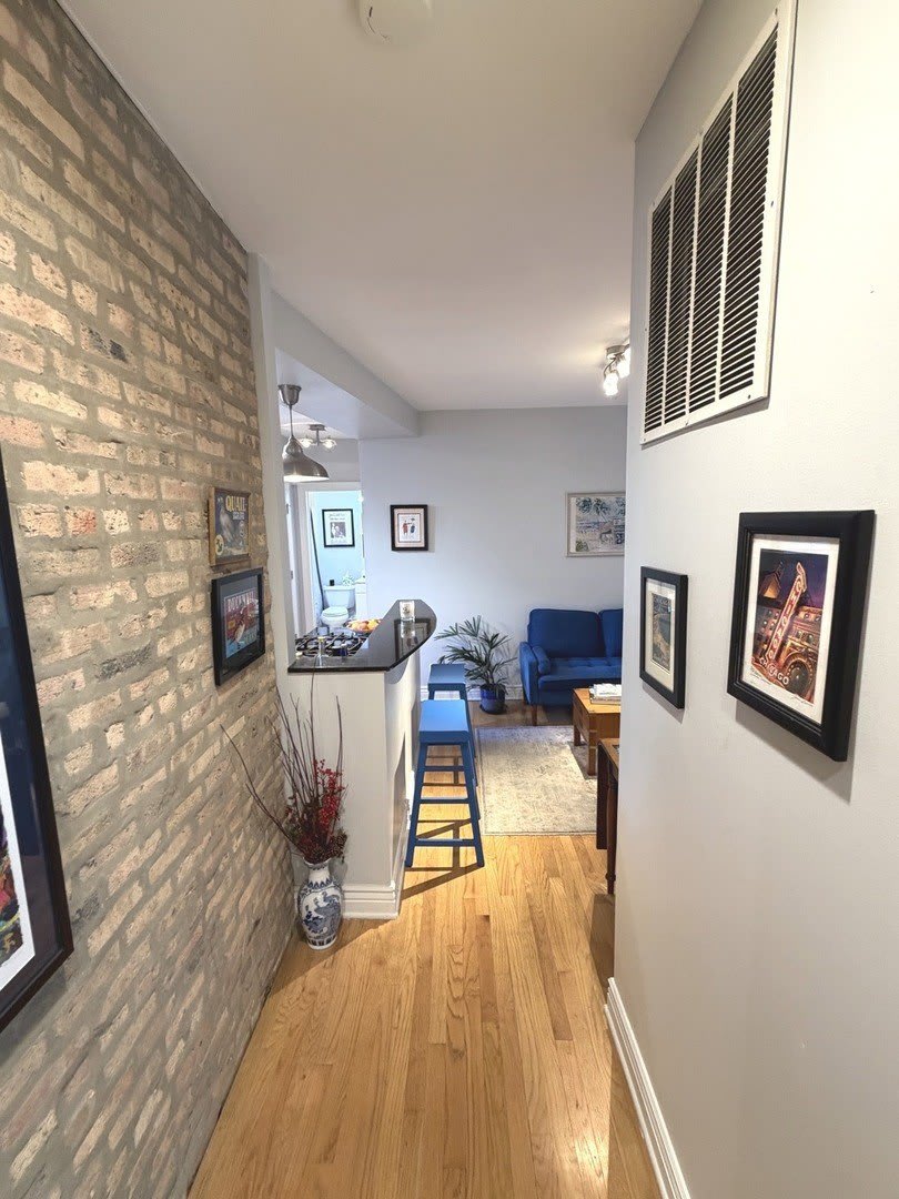 1443 W Victoria Street – photo 3